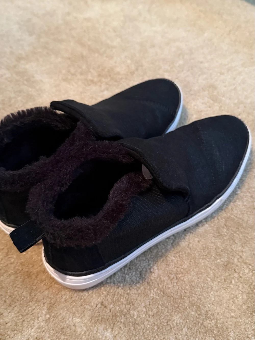 Toms plush fur